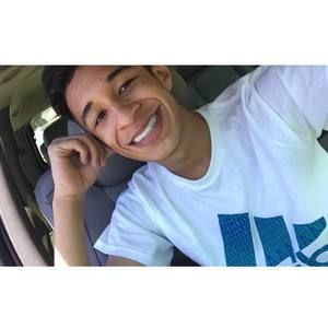 Meet your Posher, Sergio j.